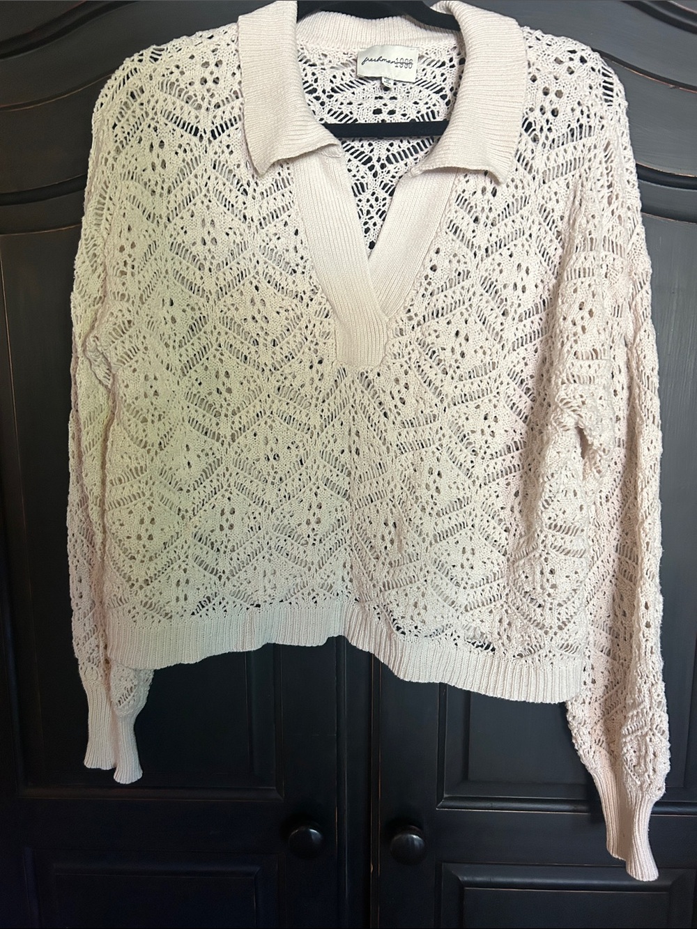 Open Weave V-Neck Sweater Cream color Sz M